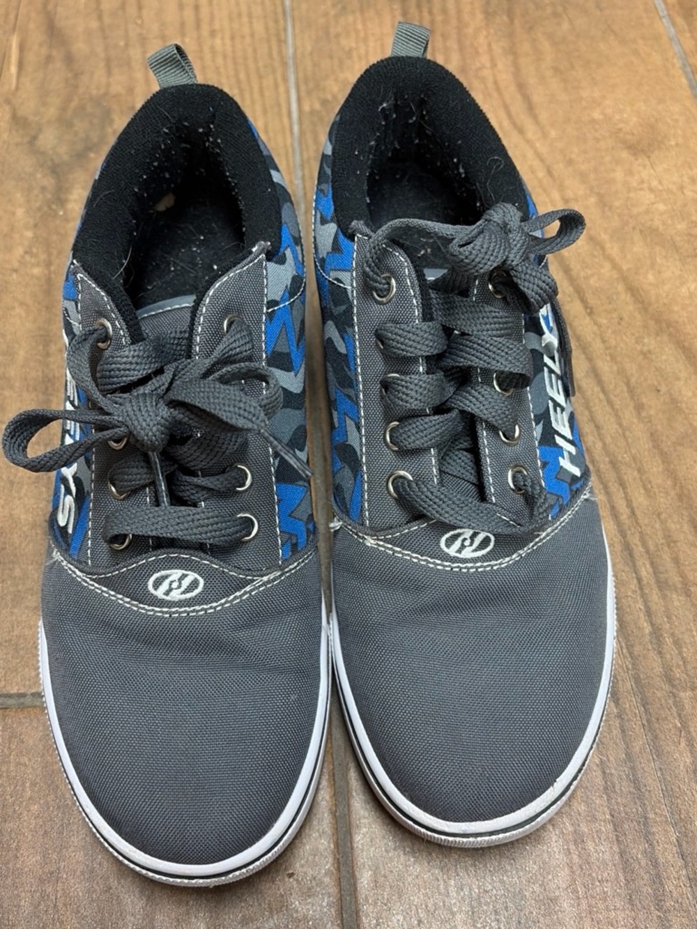 Heelys Kids Gray and Blue Lace-Up Skate Sneakers